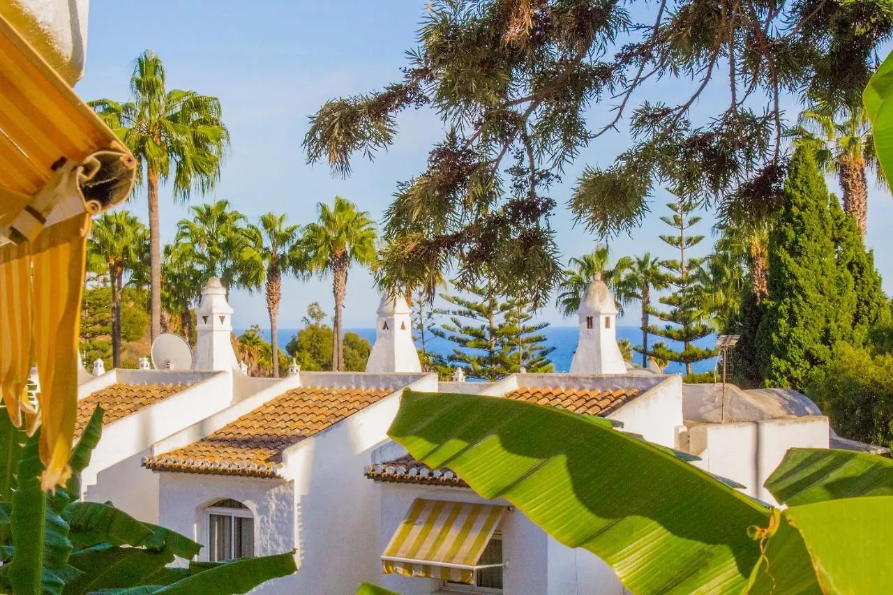Benalgolf: Seaside Apartment with Private BBQ Backyard Benalmadena Spain