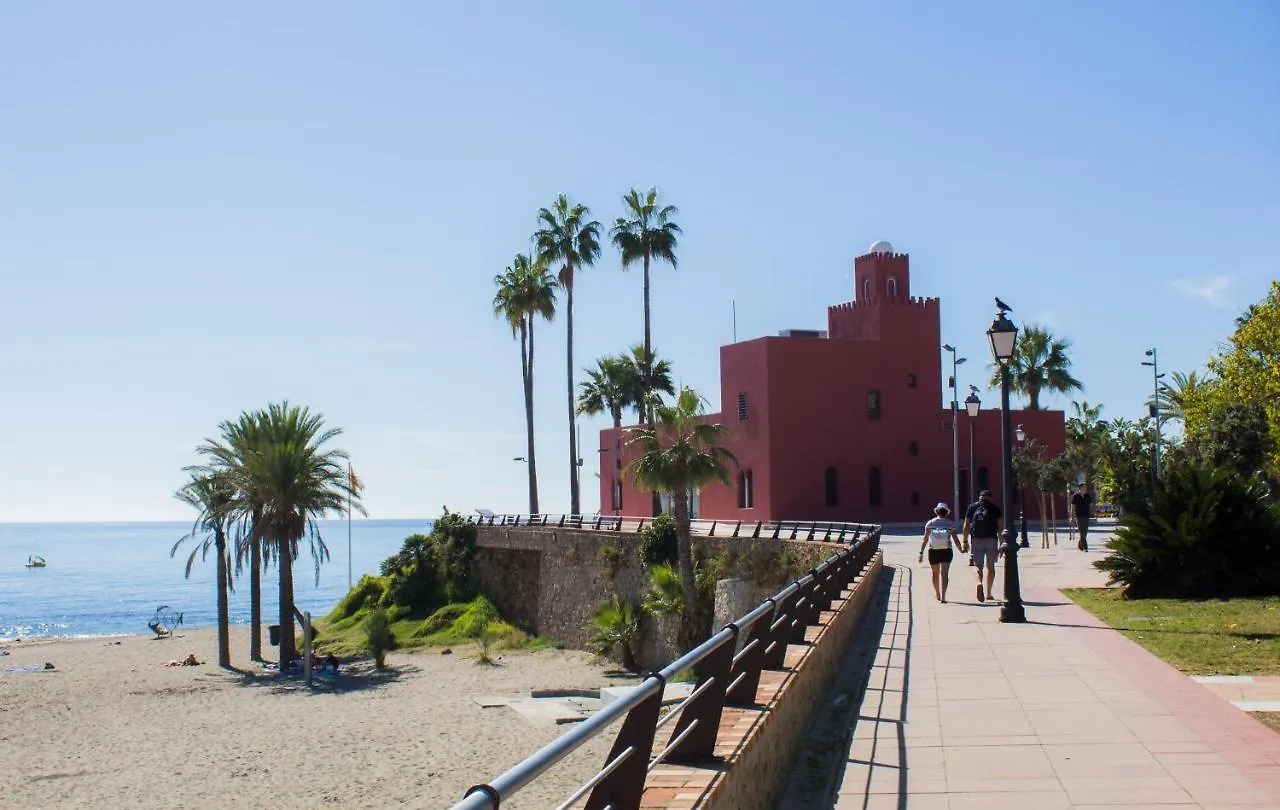 Benalgolf: Seaside Apartment with Private BBQ Backyard Benalmadena 0*,  Spain